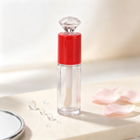 Emballage personnalisé, flacon transparent rond moderne et créatif, étiquette privée, tube à gloss à lèvres avec un grand pinceau