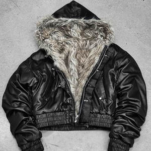 Chaqueta Corta con Capucha de Piel Sintética Gruesa de Doble Capa de Alta Calidad, con Cierre, Estilo Cargo, con Remaches Metálicos Negros - Product Image 6