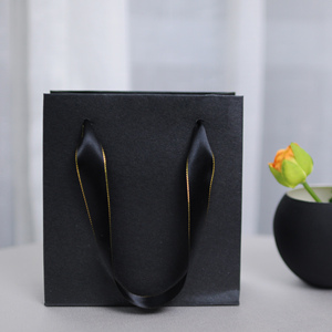 Bolsa de Papel con Logotipo Impreso Personalizado, Bolsas de Papel de Lujo para Ropa, Bolsa de Regalo Reciclable con Cinta de Lazo - Product Image 2
