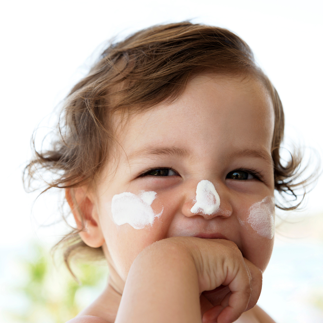 Пользовательский логотип безопасные чистые продукты для ухода за ребенком уход за кожей ежедневный увлажняющий сглаживающий отбеливающий детский лосьон и крем