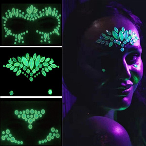 Juego de 6 piezas de gemas faciales para mujer, que brillan en la oscuridad, joyas faciales temporales, pegatinas de tatuajes faciales y corporales, maquillaje para fiestas de verano - Product Image 1