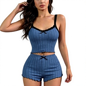 Nouvel ensemble de pyjama pour femmes / Camisole convertible en dentelle, débardeur court et short / Vêtements de maison élégants en dentelle pour femmes - Product Image 1