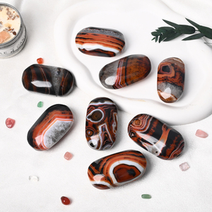 Vente en gros d'objets artisanaux en cristal naturel écologique, agate sardonyx polie, pierre précieuse ovale pour la paume de la main, technique MOSAÏQUE pour la maison - Product Image 2