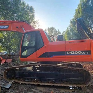 รถขุด DOOSAN DH300lc-7 ปี 2021 น้ำหนักใช้งาน 29.6 ตัน ความจุบุ้งกี๋ 1.27 ลูกบาศก์เมตร เครื่องยนต์ Yanmar 147 กิโลวัตต์ พร้อมส่วนประกอบหลัก - Product Image 1