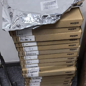 Amplificateur RF à faible bruit à gain variable MAX2180AETG/V+ 162,5 MHz 24-TQFN AM/FM, utilisé dans les applications d'<span class=keywords><strong>antenne</strong></span> active automobile - Product Image 3