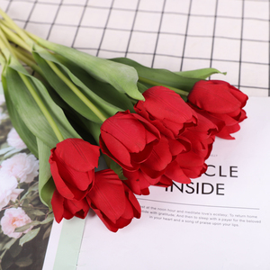 Vente directe d'usine LUYI, <span class=keywords><strong>fleurs</strong></span> <span class=keywords><strong>artificielles</strong></span>, tulipes en vrac pour la décoration de mariage, <span class=keywords><strong>fleurs</strong></span> <span class=keywords><strong>artificielles</strong></span> en tulipes roses au toucher réaliste - Product Image 5