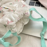 Sac de rangement à cordon en forme d'ours en peluche de dessin animé en stock, sac de maquillage, sac pour articles divers, sac de voyage pour rouge à lèvres