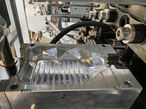 Machine <span class=keywords><strong>de</strong></span> fabrication <span class=keywords><strong>de</strong></span> bouteilles d'eau METO MT-C5L 5L 800 BPH, machine <span class=keywords><strong>de</strong></span> fabrication <span class=keywords><strong>de</strong></span> bouteilles en plastique entièrement automatique, soufflage <span class=keywords><strong>de</strong></span> plastique PET - Product Image 5
