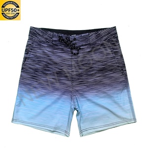 Shorts de plage pour hommes personnalisés, protection solaire, vente en gros, extensibles dans 4 directions, imprimés par sublimation, shorts de bain, shorts de sport, vêtements de plage - Product Image 1