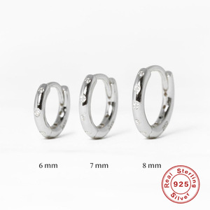 Pendientes de Aro con Diamantes Redondos de Plata de Ley S925, Más Vendidos - Product Image 6