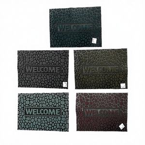 พรมเช็ดเท้า CASAMAX WL AP-2017E PVC ลายอาร์ตเดโค ทนทาน ใช้งานได้นาน ทำความสะอาดง่าย เหมาะสำหรับทางเข้าบ้าน ให้ความรู้สึกคลาสสิกและพรีเมียม - Product Image 1