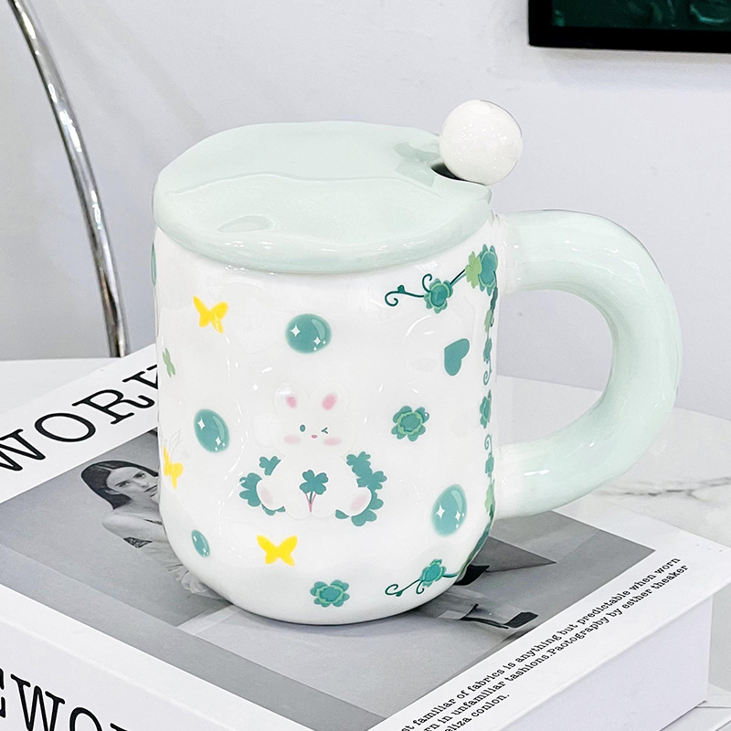 Tasse en céramique de lapin trèfle à quatre feuilles