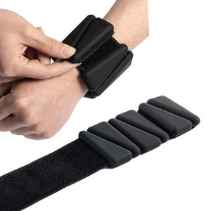 Accessori Pilates Personalizzabili: Pesi da 1LB, 2LB, 4LB per Polsi e Caviglie, Braccialetti in Silicone Regolabili - Product Image 5