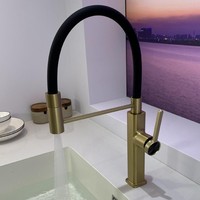 Robinet rotatif universel en laiton de conception moderne Mélangeur flexible pour évier avec mousseur d'eau anti-éclaboussures pour hôtels