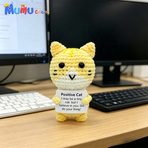 Muñeco de Ganchillo de Gatito Positivo para Apoyo Emocional con Tarjeta, Hecho a Mano de Algodón Leche, Compañero de Escritorio, Regalo Personalizado, Venta al por Mayor, OEM, ODM - Product Image 6