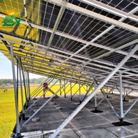 Système de montage photovoltaïque pour toits plats industriels, structure modulaire, installation non-pénétrante pour entrepôts, disposition flexible des panneaux
