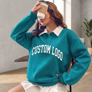 Service OEM : Fabricant de Sweatshirts pour Femmes – Sweatshirts Personnalisés Style Preppy Varsity Brodés à Col Rond avec Logo Frontal et Badge - Product Image 1