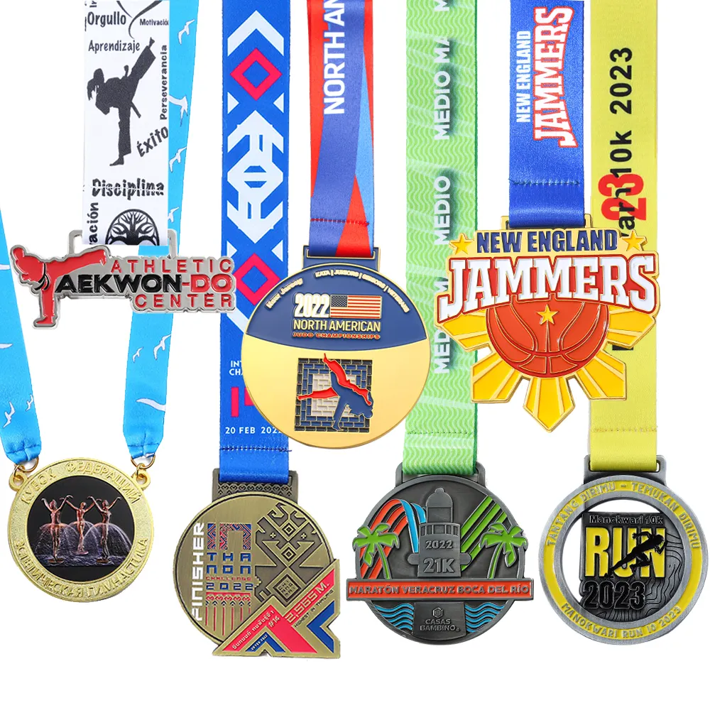 Diseño libre Aleación de zinc Premio 3D Fútbol Boxeo Bjj Baloncesto Medallas y trofeos de metal Medalla personalizada Deporte Kickboxing