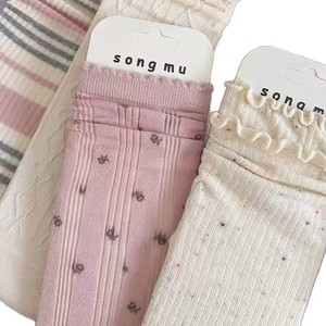 Chaussettes mi-mollet amples pour femme Song Mu, en coton respirant, style coréen, motif nœud, chaussettes de ballet - Product Image 4