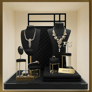 Présentoirs à bijoux personnalisés de haute qualité ensemble de présentoirs pour bijoux en cuir noir en métal et diamants en vente - Product Image 3
