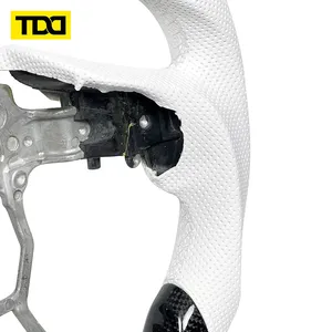 Volant intelligent personnalisé en fibre de carbone TDD avec LED pour Lexus LC500 - Product Image 6