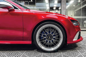 Precio de fábrica de alta calidad, autoadhesivo, cuerpo completo, <span class=keywords><strong>Alma</strong></span> de Metal brillante, Color rojo móvil, envoltura de coche, rollo de película de vinilo para coche - Product Image 4