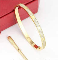 Nouveau Bracelet de Luxe 2026 en Acier Inoxydable Plaqué Style Designer avec Motif Vis