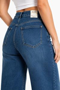Jean en denim délavé foncé taille haute, coupe ample, jambe large, longueur intégrale, style décontracté, en tissu de coton respirant - Product Image 3