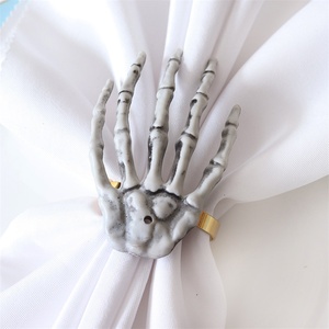 Anneaux de serviette de luxe en métal squelette crâne, petits, dorés/blancs, en forme de feuille, pour Halloween, mariage, décoration de table élégante, écologiques et faciles à utiliser - Product Image 6