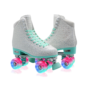 Chaussures de patin de hockey à roulettes pour enfants personnalisées Quad clignotantes rétractables réglables professionnelles patins à <span class=keywords><strong>roues</strong></span> lumineuses <span class=keywords><strong>4</strong></span> légers - Product Image 3
