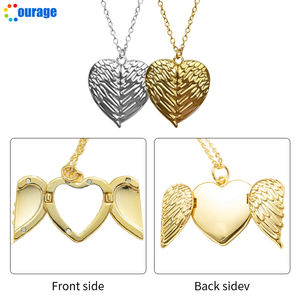 Vente en gros de collier aile d'ange à sublimation commémorative en or et argent Collier coeur à médaillon avec feuilles d'aluminium vierges - Product Image 1