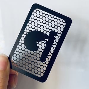 Nuevo Molinillo Eléctrico de Hierbas con Diseño Creativo en Forma de Tarjeta Metálica, Molinillo Manual con Logotipo Personalizado, Tarjeta de Regalo para Decoración - Product Image 1