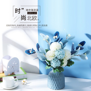 Bouquet de fleurs en soie Kch, vase bleu, eucalyptus, décoration de table, décoration de la maison - Product Image 2