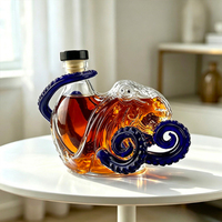 Décanteur en verre personnalisé en gros, design pieuvre bleue, sans plomb, en cristal, pour spiritueux, OEM, pour bar