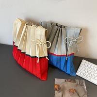 Großhandel Neues Design Gestrickte Offene Schultertasche Koreanischer Bohemian-Stil Faltbare Tragetasche Mädchen Große Plissierte Wasserdichte Tragbare Handtasche