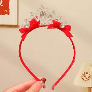 Nuova <span class=keywords><strong>Fascia</strong></span> per Capelli <span class=keywords><strong>Rossa</strong></span> con Corona per Bambina 2026, Accessorio per Capelli per Feste di Capodanno - Product Image 6
