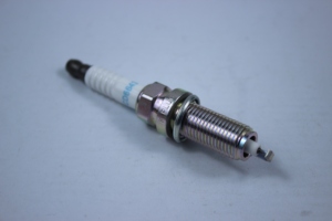 Conectores Auto Plug LZKAR6AP-11 22401-ED815 LZKAR6AP11 para LZKAR6AP-11 22401-ED815 LZKAR6AP11 LZKAR6AP11 - Product Image 3