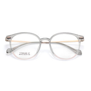 Gafas Danyang con Montura de Titanio Estilo Ojo de Gato M8192, Montura Completa, Lentes de Resina, Anti-UV, Unisex - Product Image 2