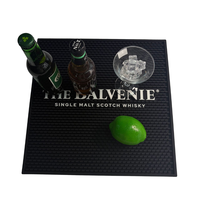 Meilleure Vente Populaire : Sous-Verre Carré en Caoutchouc Souple PVC Antidérapant et Résistant à la Chaleur pour Bar, Hôtel, Café et Décoration Domestique