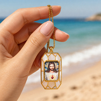 Collier pendentif en laiton Cœur Sacré de Jésus avec incrustation de nacre, relief 3D, icône catholique, cadeau religieux chrétien, breloque