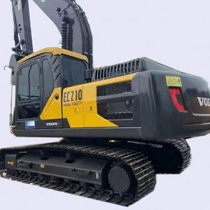 Excavatrice sur chenilles d'occasion Volvo EC210 21 tonnes |   Mini-pelle compacte fabriquée en Suède avec attache de rétrocaveuse - Product Image 1