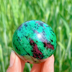 Boule de cristal de zoïsite avec rubis naturel, vente en gros, <span class=keywords><strong>pierre</strong></span> précieuse Anyolite pour la guérison, la décoration intérieure <span class=keywords><strong>et</strong></span> les rituels - Product Image 1