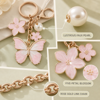 Porte-clés en émail en alliage de zinc fait main, motif dessin animé, fleur, cœur, perle, nœud, papillon, plante, cadeau d'anniversaire pour femmes et filles, vente en gros