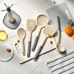 Silicone Protective Spatula Non-Damaging Non-Stick Pan Specialized Soup Spoon for Frying Utensil for Kitchen Use - Product Image 3