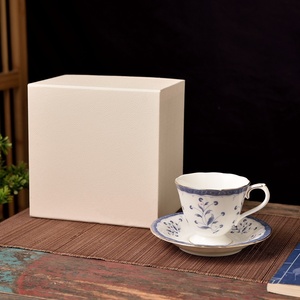Tazas de Espresso de Porcelana con Estampado Floral Estilo Europeo, Juego de Taza y Platillo de Té Británico, Taza de Café de Cerámica Vintage de 200 ml, Portátil - Product Image 2