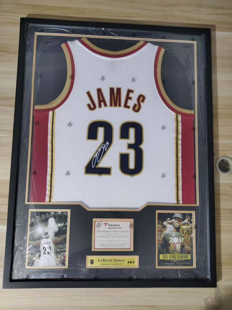 Cornice nera James (include maglia)
