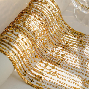 Bracelets personnalisés OEM pour femmes et hommes, étanches, en zircone, en forme de cœur, en acier inoxydable plaqué or 18 carats, chaîne cubaine pour femmes - Product Image 6