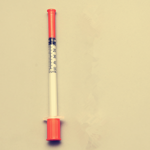 Jeringas <span class=keywords><strong>de</strong></span> Seguridad Desechables Médicas <span class=keywords><strong>de</strong></span> un Solo Uso 31g <span class=keywords><strong>100</strong></span> Unidades 8mm <span class=keywords><strong>Jeringa</strong></span> Desechable para Inyección Uso Veterinario - Product Image 1