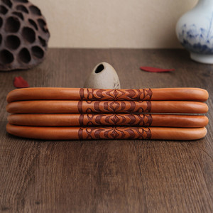 Peigne <span class=keywords><strong>en</strong></span> <span class=keywords><strong>bois</strong></span> Weijun épaissi, sculpté double face, anti-statique, avec logo personnalisable pour cadeau - Product Image 4