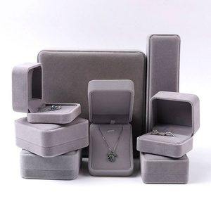 Wholesale Luxury Velvet Rectangle Jewelry Storage <b>Case</b> for Necklaces Bangles Customizable Luxury Jewelry Boxes - Product Image 5